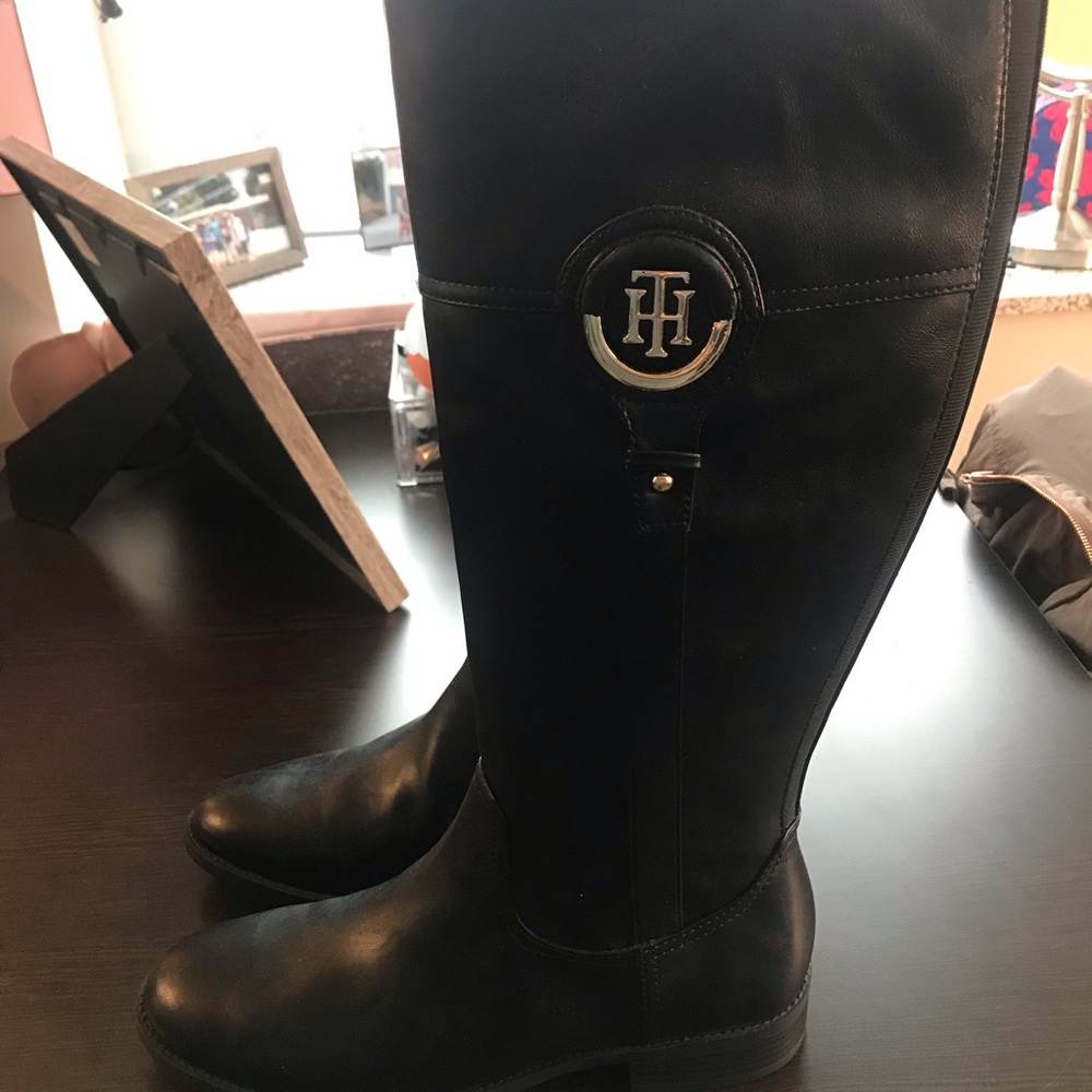 Tommy Hilfiger brand new boots size 10